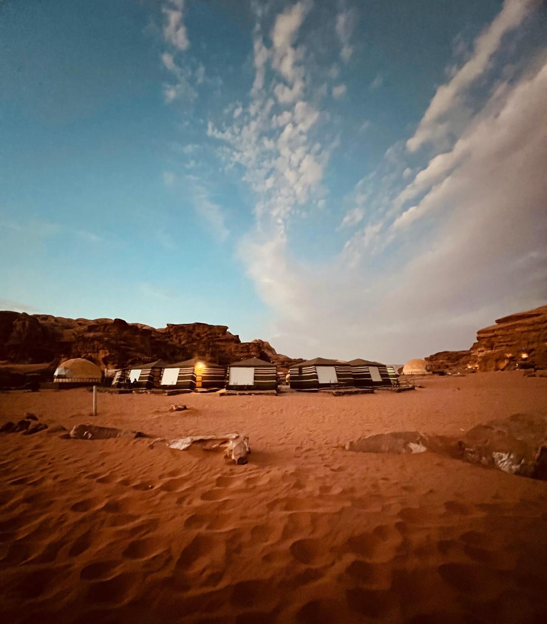 Wadi Rum Rose Luxury Camp 外观 照片