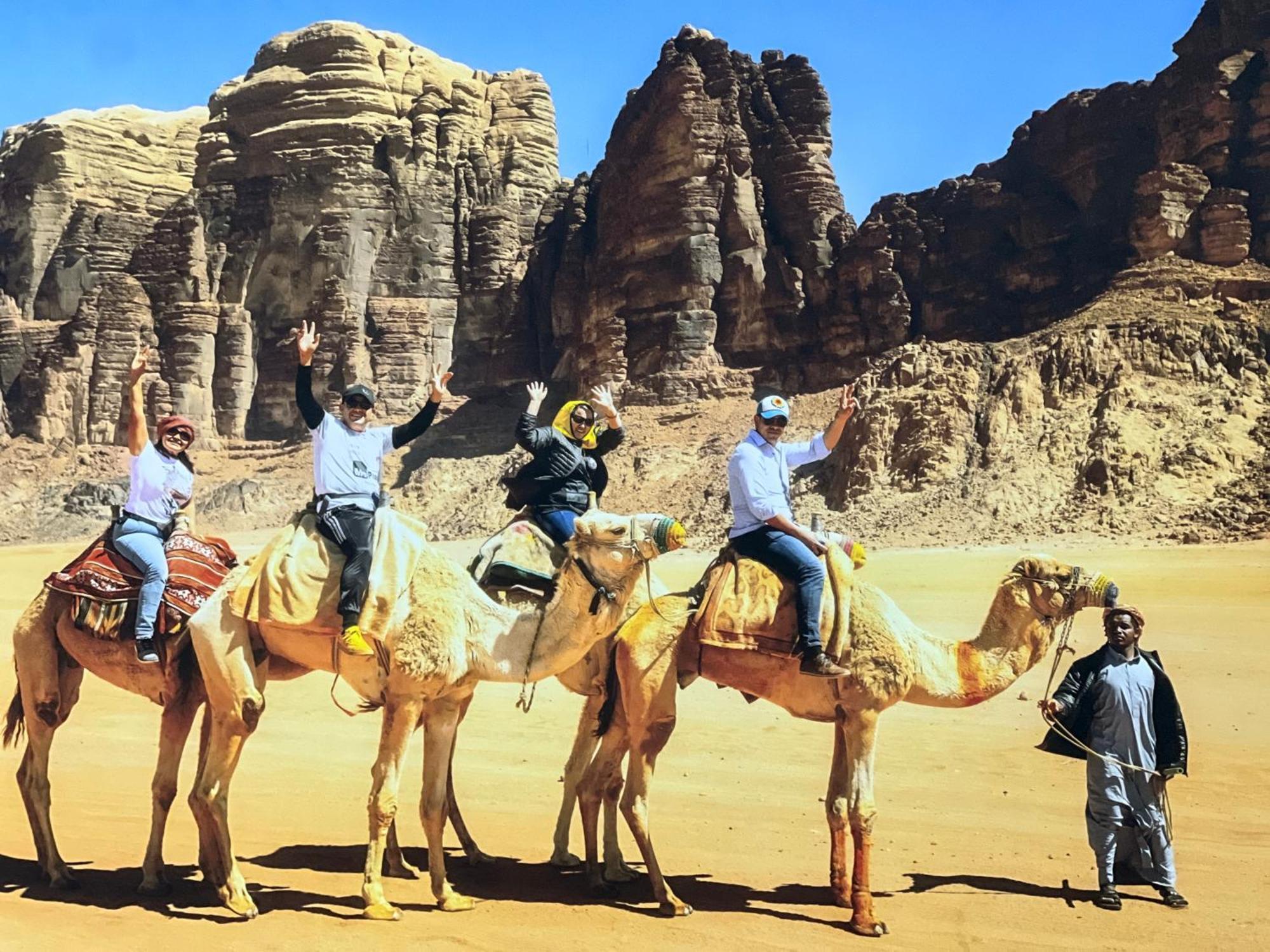 Wadi Rum Rose Luxury Camp 外观 照片