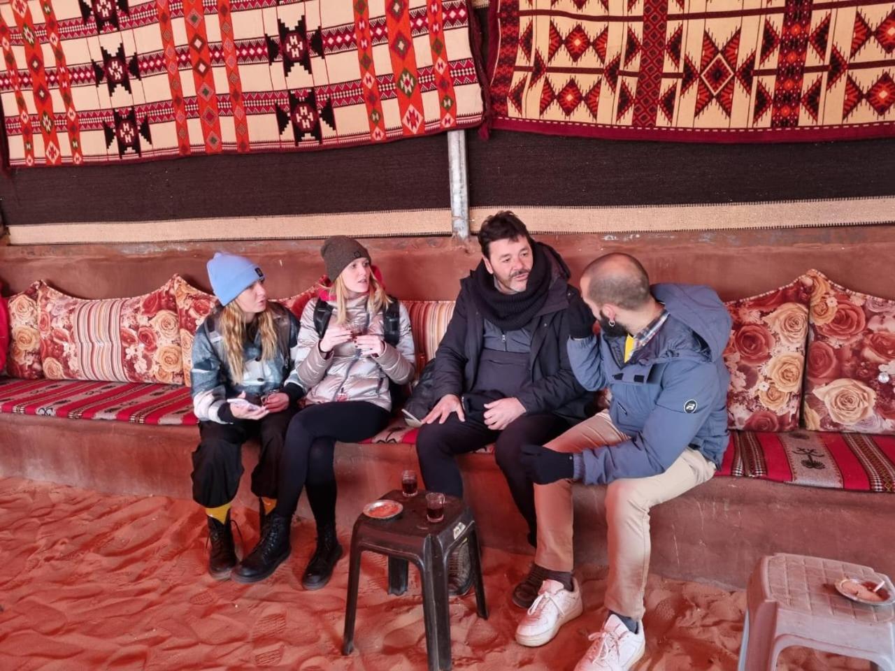 Wadi Rum Rose Luxury Camp 外观 照片