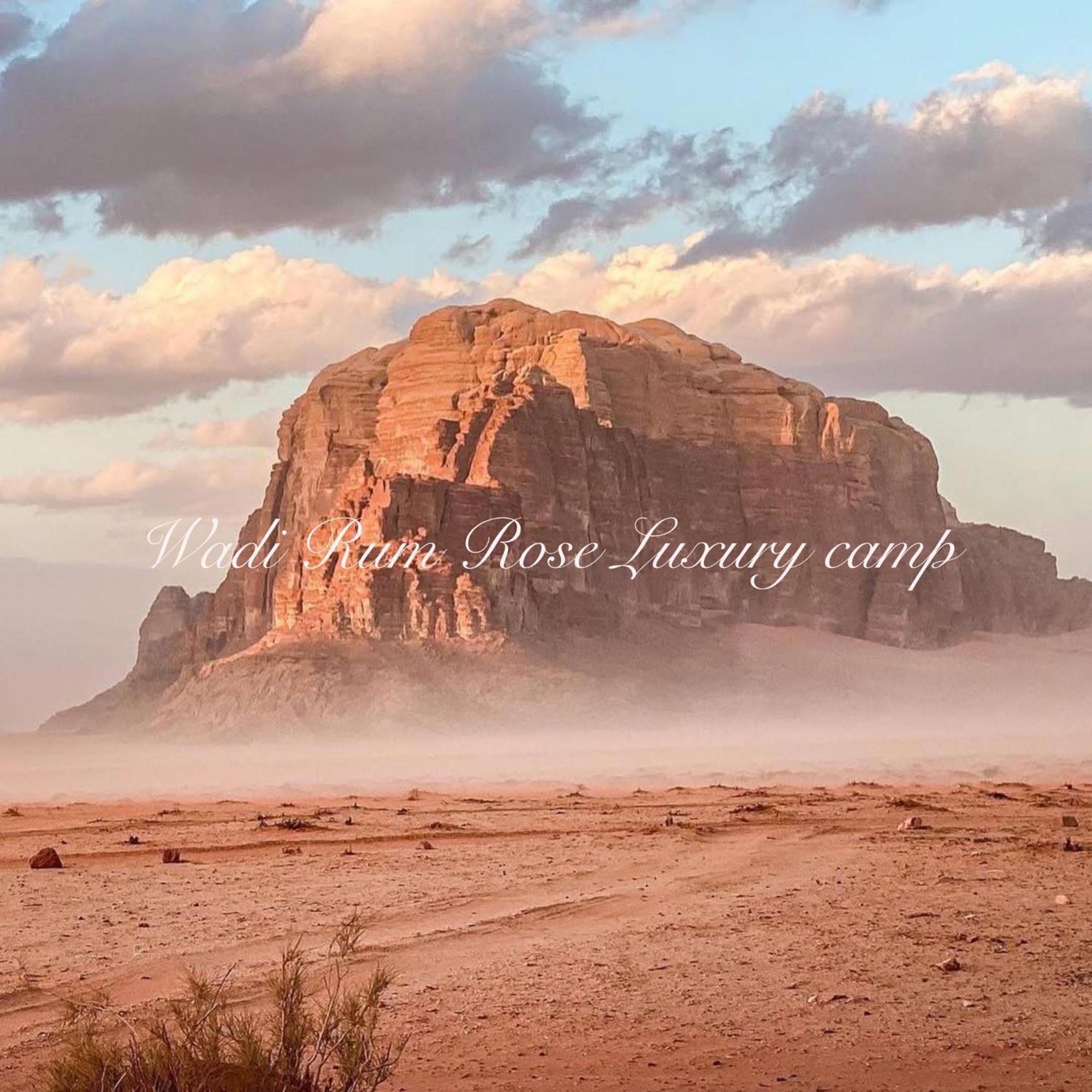 Wadi Rum Rose Luxury Camp 外观 照片
